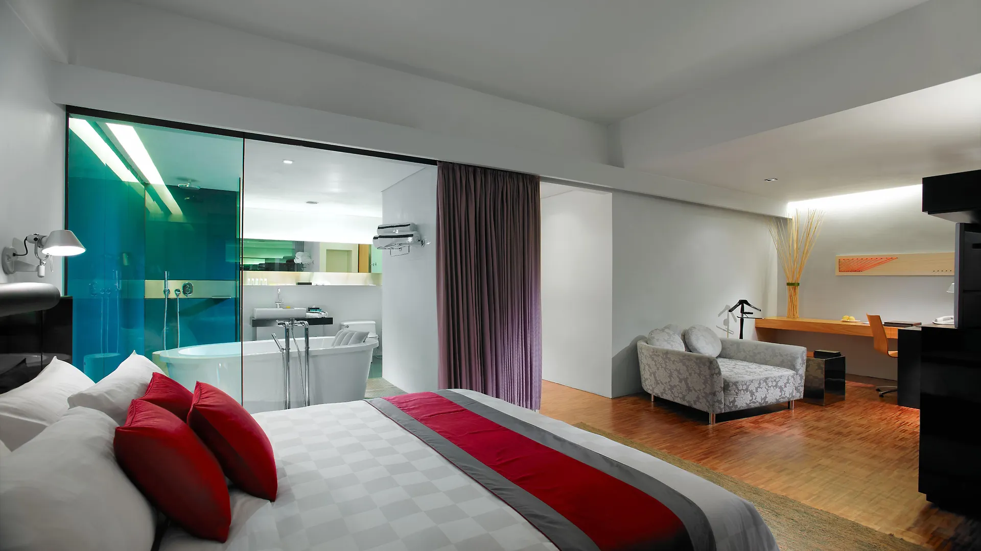 Hotel Maya Kuala Lumpur City Centre contacts