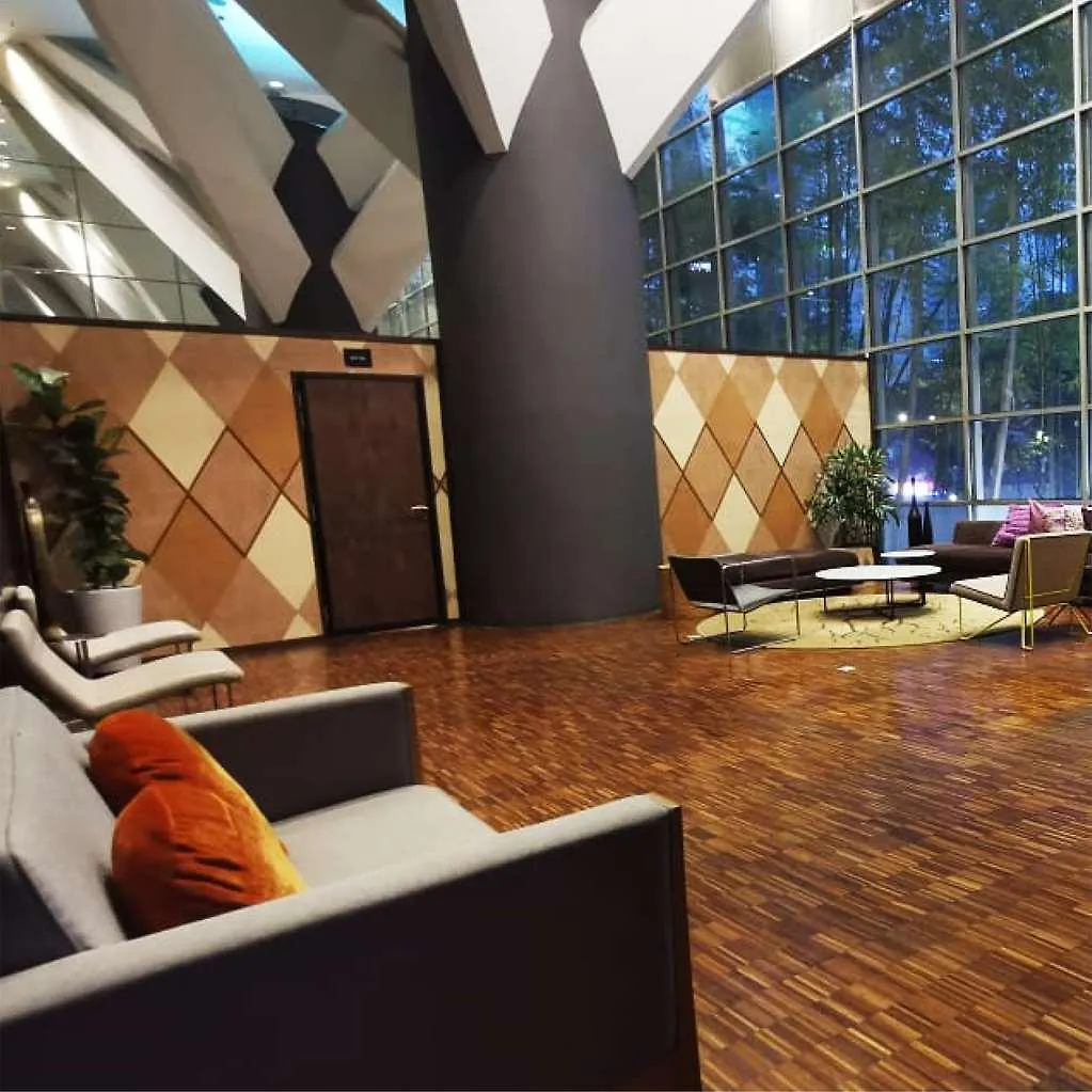 Hotel Maya Kuala Lumpur City Centre 5*,