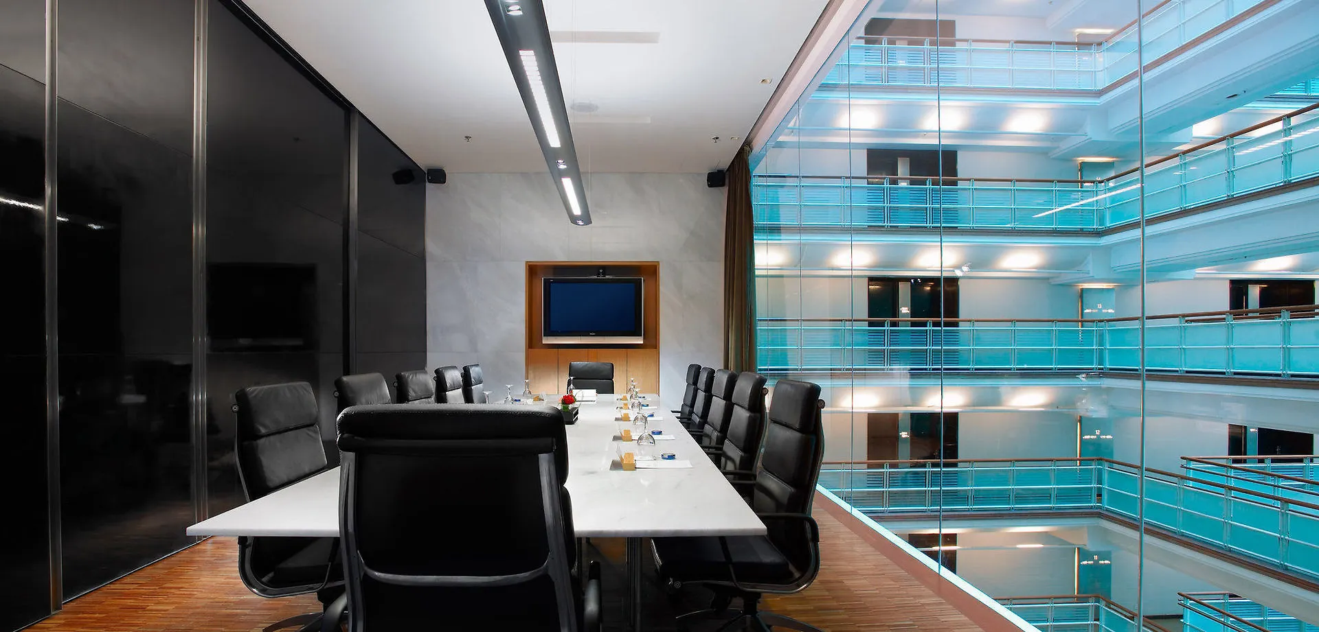 Hotel Maya Kuala Lumpur City Centre 5*,