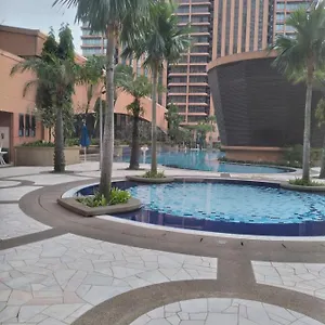 Apartment Times Square Super At Kl