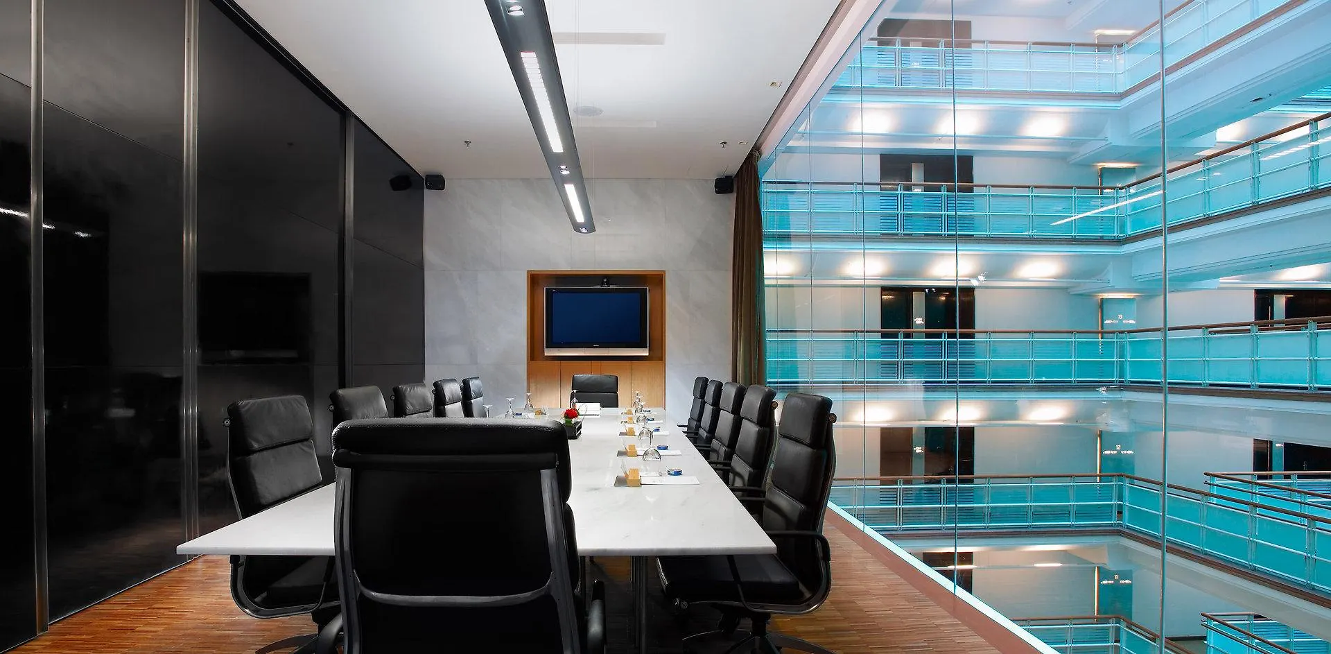 Hotel Maya Kuala Lumpur City Centre 5*,